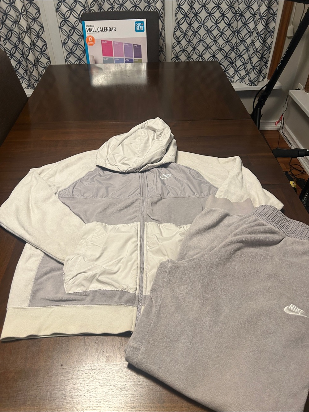 Nike Men’s Light Gray and Suede Two-Tone Hooded Jacket and Sweatpants